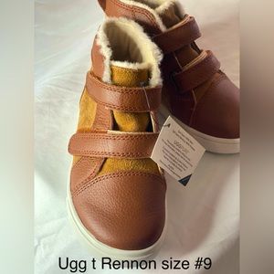 Toddler Ugg t Rennon boots